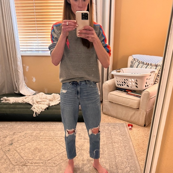 American Eagle size 0 distressed jeans excellent condition! - Picture 5 of 5